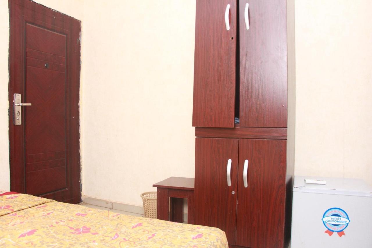 Abatete Guest House Mobushipe Екстериор снимка